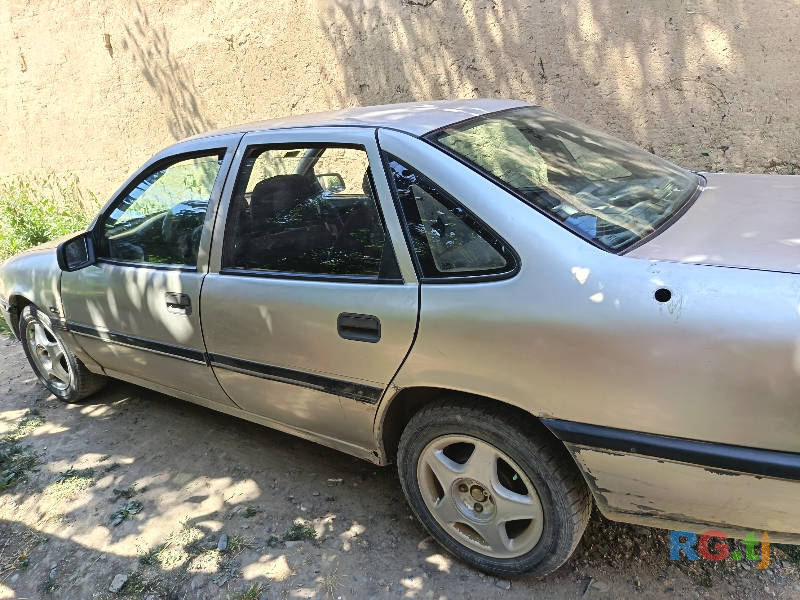 Opel Vectra 1.6 1991 г.